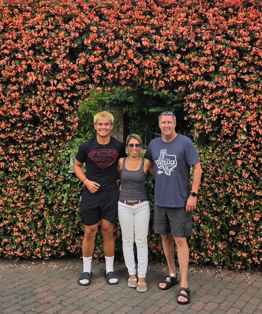 Raven spending time with family
